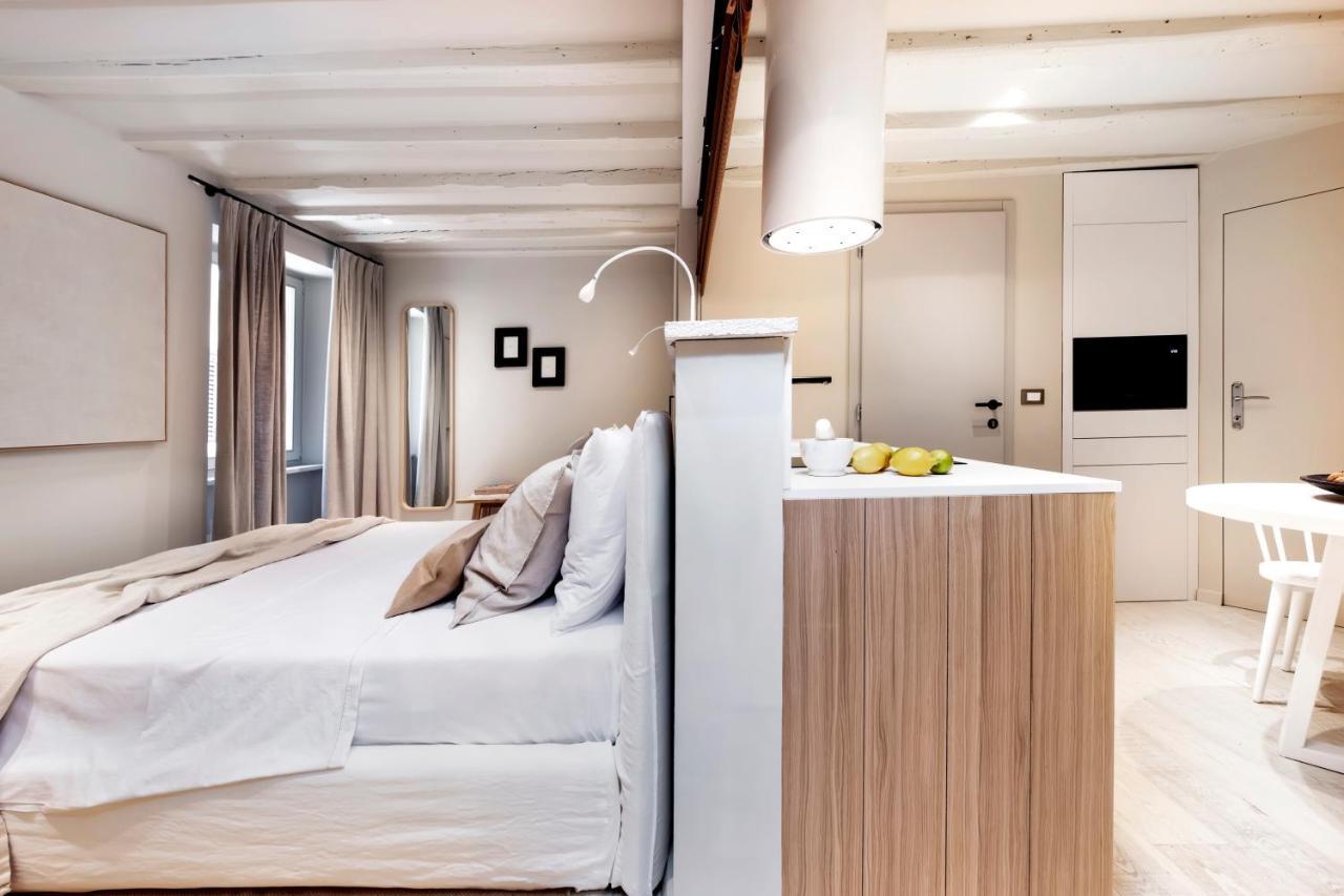 Calnova Suites Rovigno Esterno foto