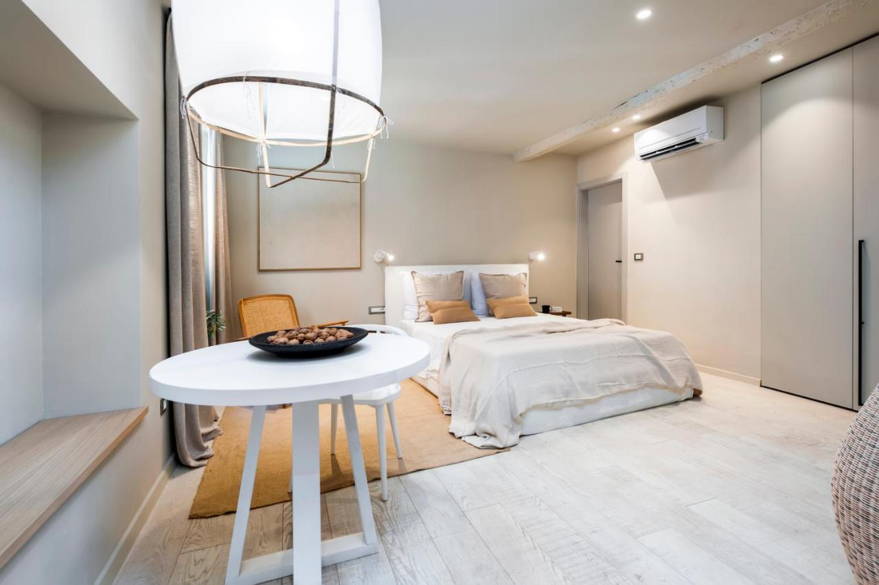 Calnova Suites Rovigno Esterno foto